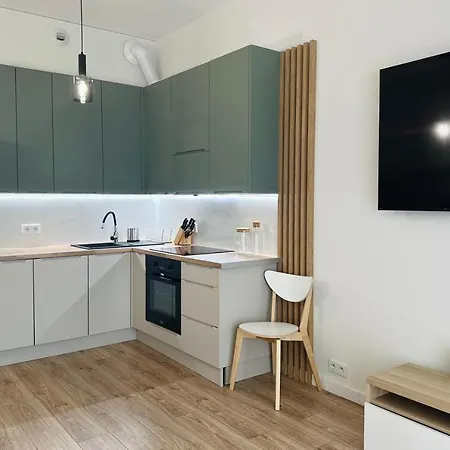 Apartment New With Excellent Communication.