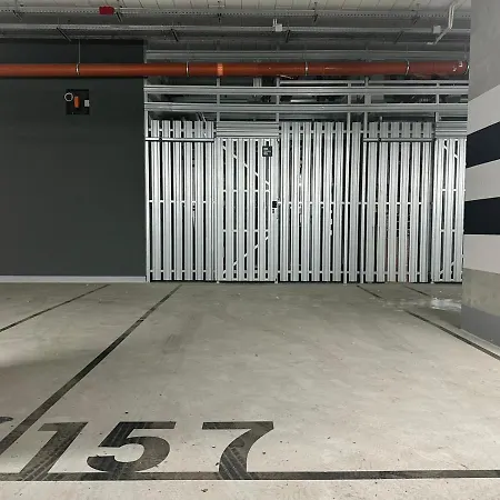 New With Excellent Communication. Apartment *